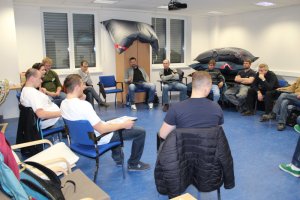 Průběh skupinového programu pro řidiče, kteří přišli o řidičské oprávnění v rámci realizovaného projektu 