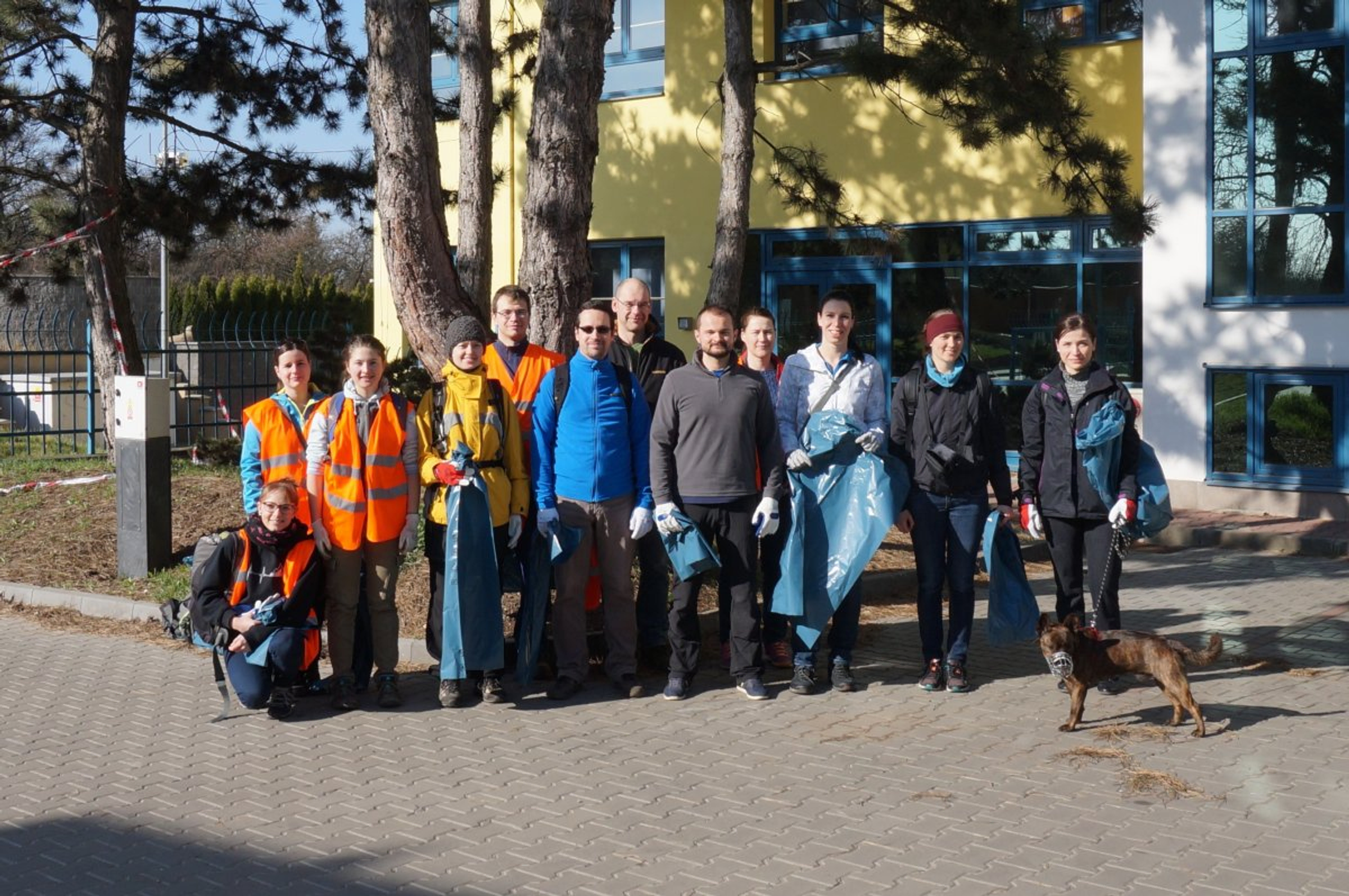 Fotogalerie: Připojili jsme se k celostátní akci Ukliďme Česko #1