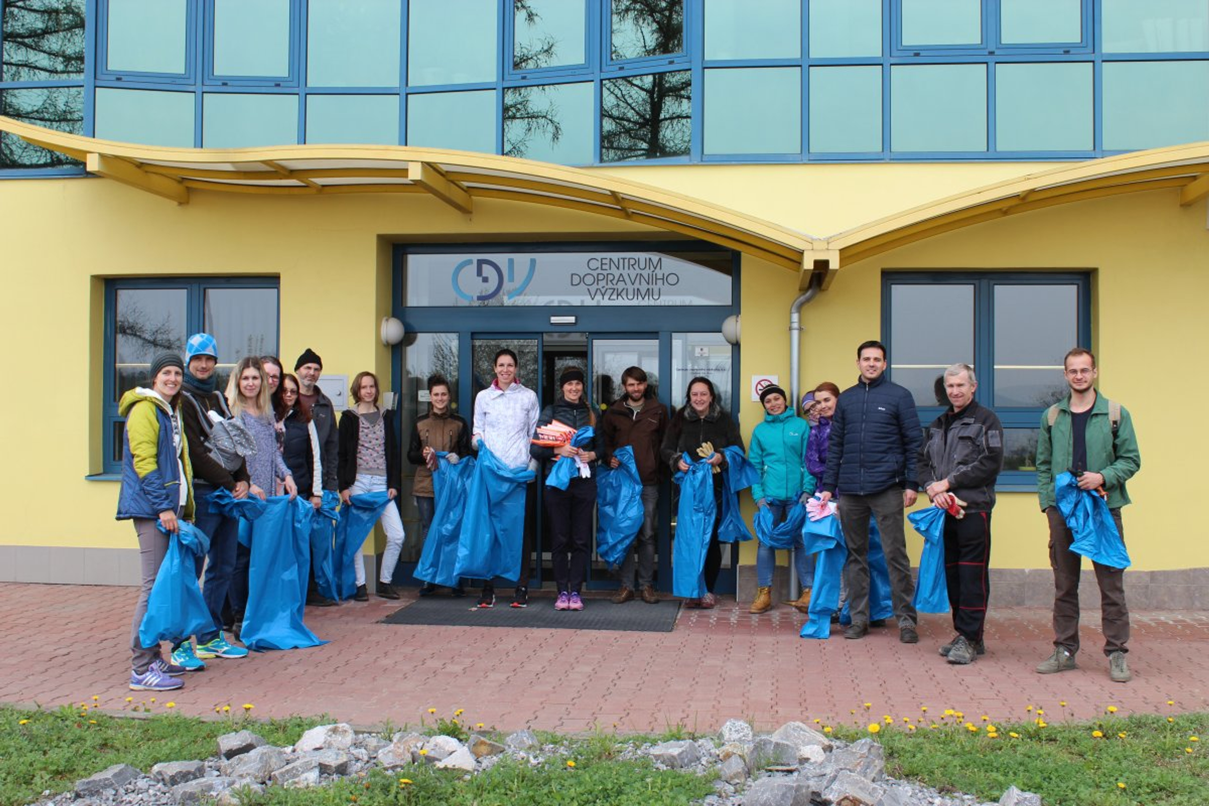 News: Připojili jsme se k celostátní kampani Ukliďme Česko 03