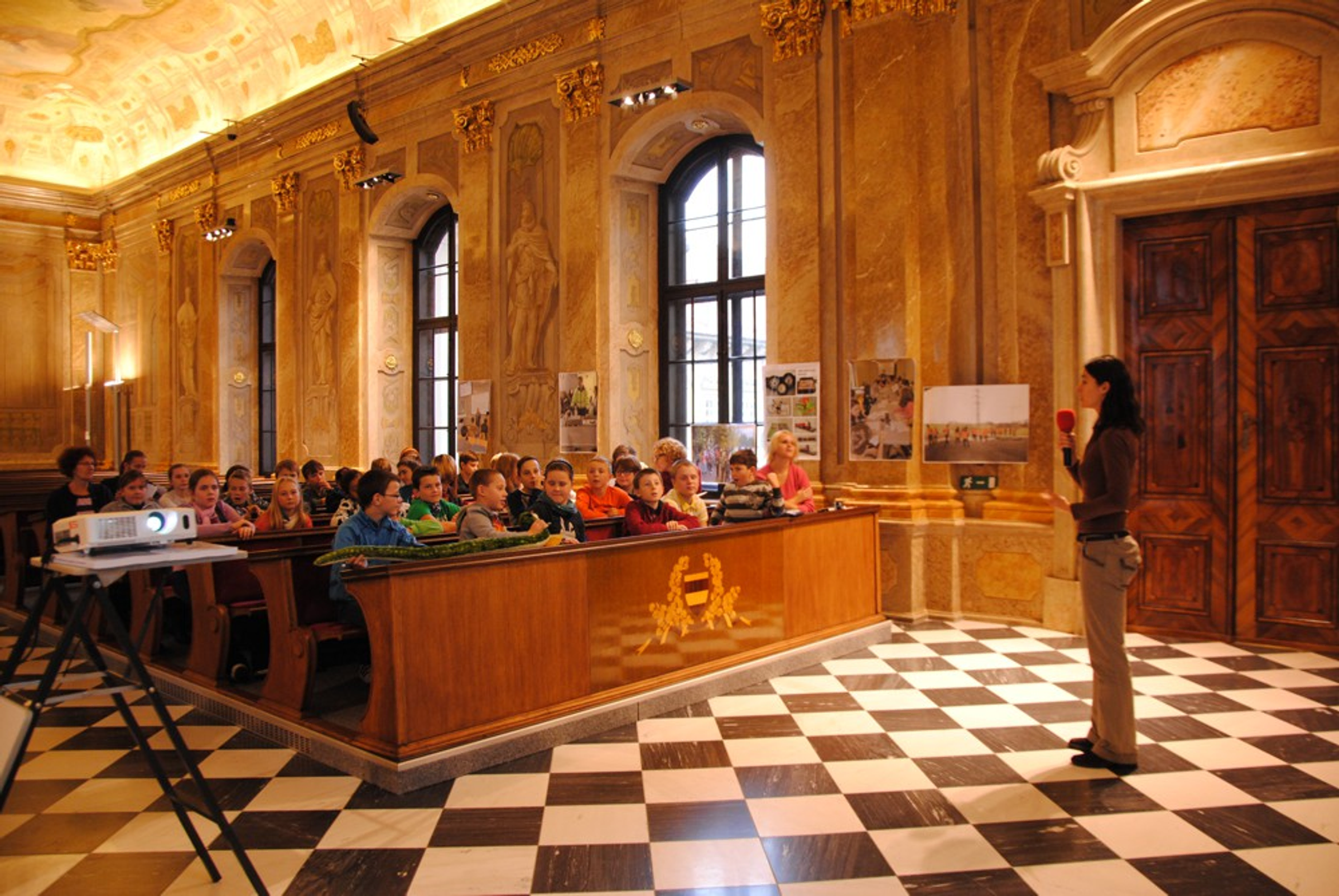 Brněnské děti si vyzkoušely řízení auta v budově magistrátu