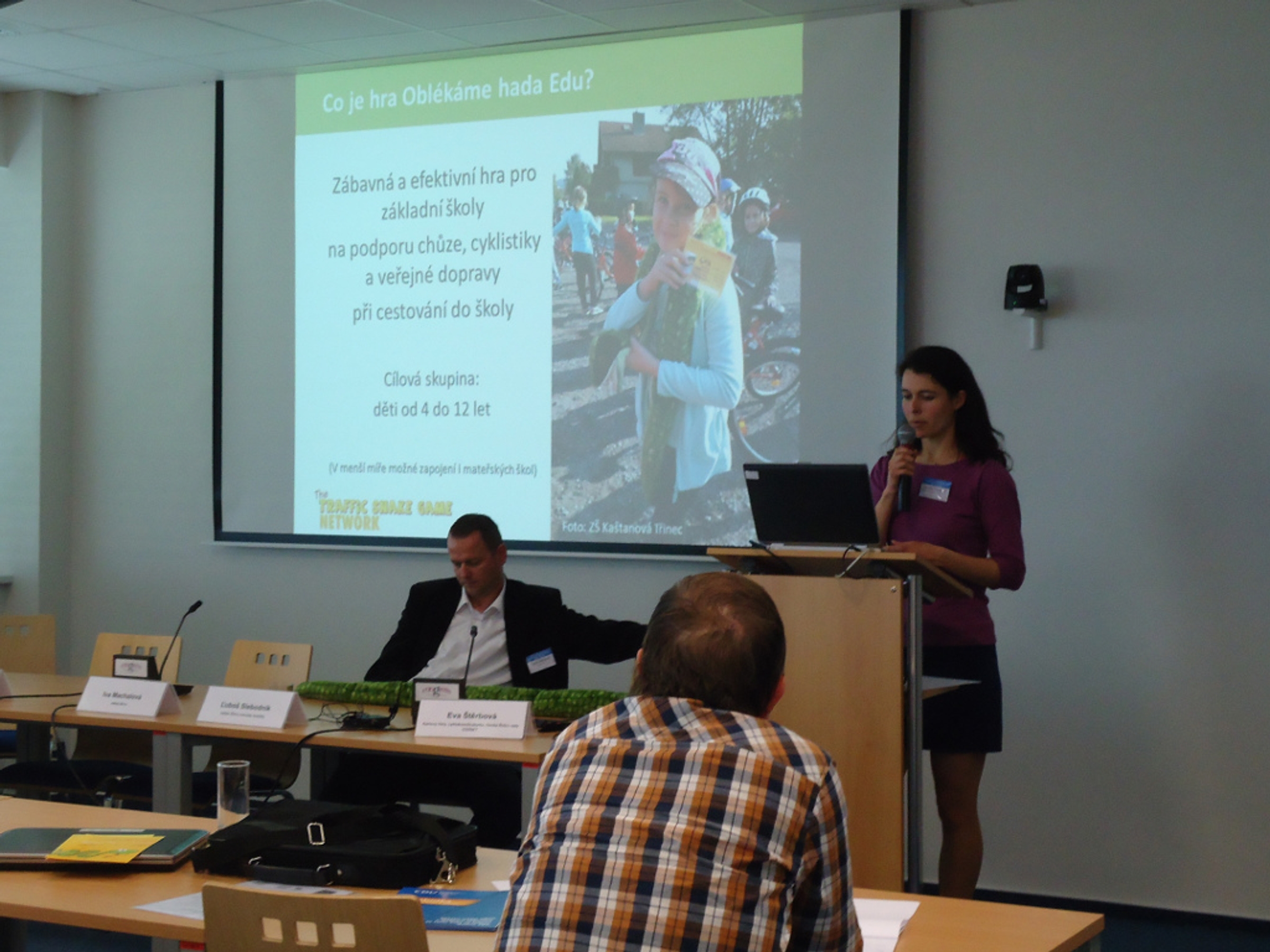 Danuše Strnadová a had Eda