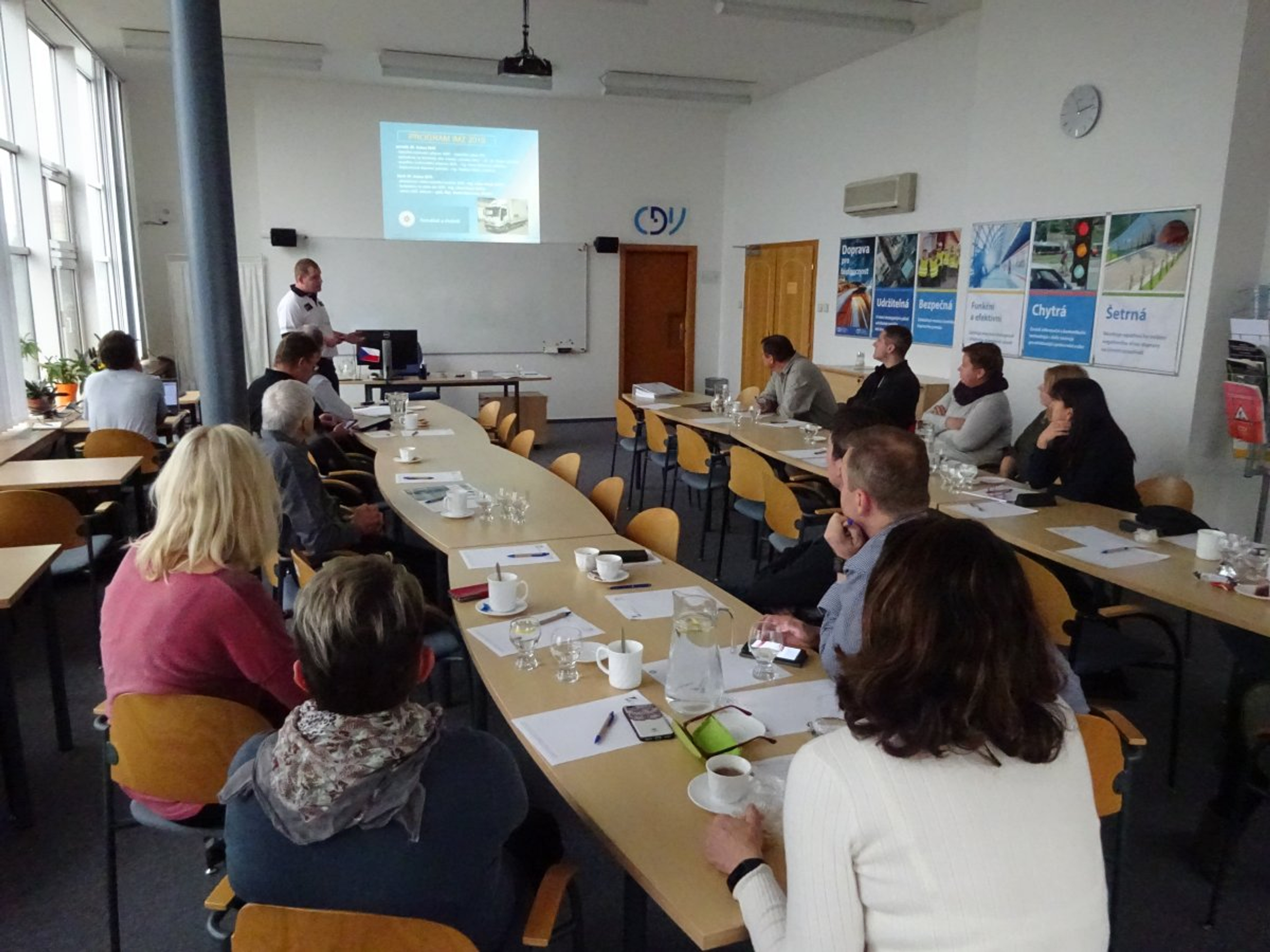 Povinnosti související s přepravou nebezpečných věcí dle dohody ADR – seminář pro KÚ 01